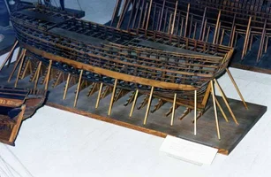 Modelo - MM París001b.webp