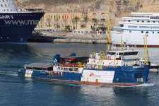 dignity i l-gh isla vi - 13.09.2015.jpg