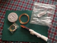 C02 LATON PINCELES.jpg