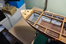 4-Pintado de paneles de proa y amuras (Copy).JPG