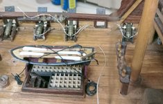 40 COLOCANDO CAÑONES.jpg