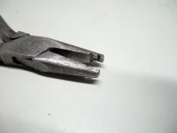 Alicate clavador 002.jpg