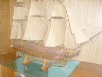 Fragata Colombia entero 2.jpg