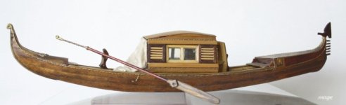 Gondola, vista costado de estribor [800x600].jpg