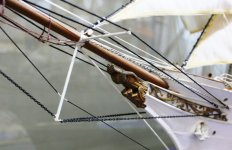 FOTO 15 - CASCO - PROA POR BABOR  - BAUPRÉS, CRUCETA, MOCO Y MASCARÓN.JPG