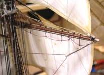 FOTO 50 - JARCIA DE MANIOBRA - BRAZA DE LA MAYOR, APAREJO DE LA MAYOR Y LA GAVÍA.JPG