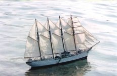 MODELO NAVEGANDO - FOTO 3.jpg