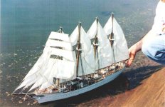 MODELO NAVEGANDO - FOTO 21.jpg