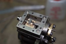 Detalle de una caja de vapor con su valvula de corredera.JPG