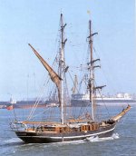 Bergantín EYE OF THE WIND-A.jpg