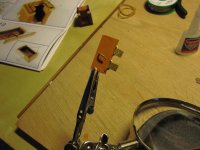 tambucho. puerta con bisagras.JPG tambucho. puerta con bisagras.JPG