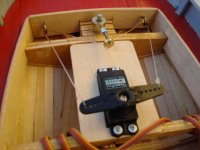 imagen servo timon araola 2.JPG