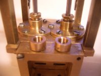 CIMG4914Prensaestopas cilindro y y caja distr,.JPG