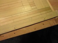 cinta uniendo franja y clavos.JPG