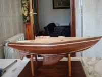 Forrando Sapelli en Santoña.jpg