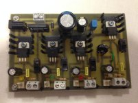 Fuente de varias salidas y una regulada.JPG