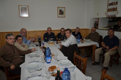 La hora de la comida esperando a las mujeres