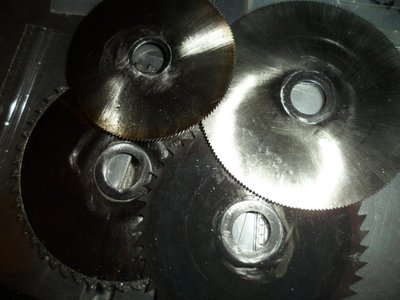 Vista de reduciones de disco para uso en la sierra proxxon las ampliaciones no las pongo porque seria ampliar el disco simplemente.