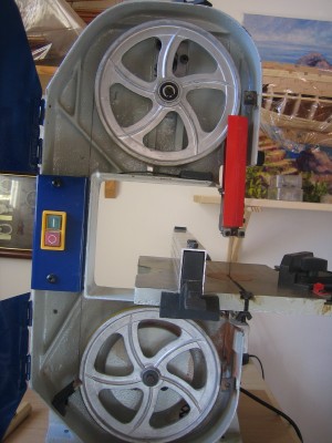 vista interior, sistema de guía de sierra
