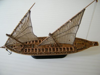 Creo que las velas quedan un poco pequeñas para lo que es todo el barco.