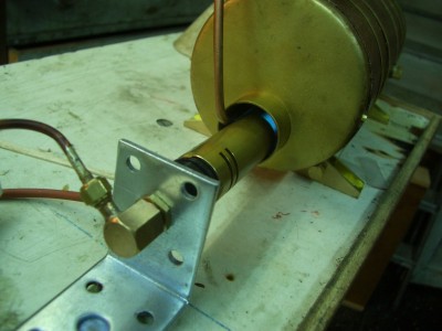 El quemador, pese a lo que cuente el fabricante puede funcionar 2 cm dentro de hogar