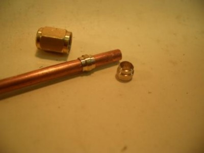 Un ejenplo de unión por bicono o anillos cortantes sin empleo de soldadura. La estanqueidad es perfecta, y el montaje en 10 segundos...