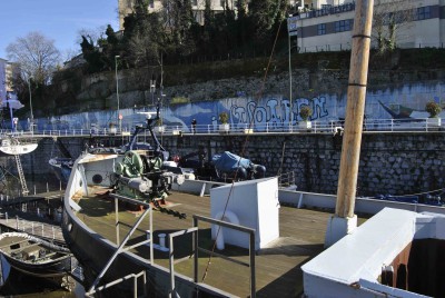 Detalle de la proa donde no aparece la claraboya del camarote que aparece en los planos