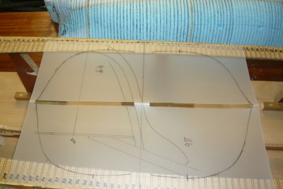 El resultado es el contorno de una cuaderna perfectamente simétrica.