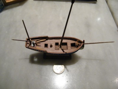 Nos hizo un adelanto de la nave que tiene en el astillero.