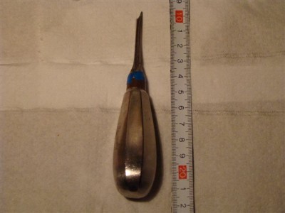 Este es un puzon ideal para señalizar orificios.