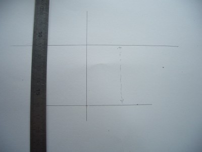 Estas dos líneas horizontales están trazadas para determinar el diámetro superior del cono, y la de abajo el diámetro inferior. <br />.