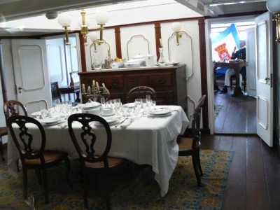 El comedor y el camarote del capitán