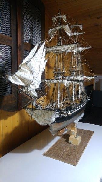 Re: U.S Constellation (A.L 1:85) por Antonio