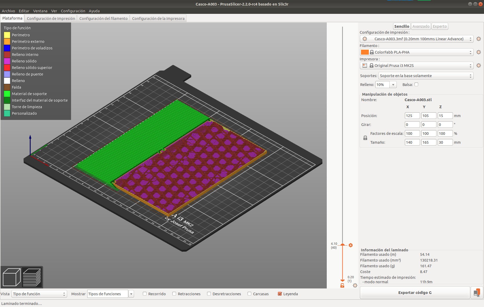 Simulación del programa de impresión. Se puede ver el relleno del interior de la piezas y el material de soporte para la parte en voladizo.