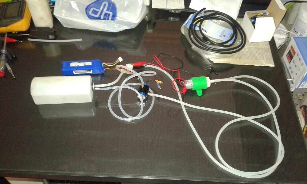 Re: Un ROV de agua dulce, con mando de PS2