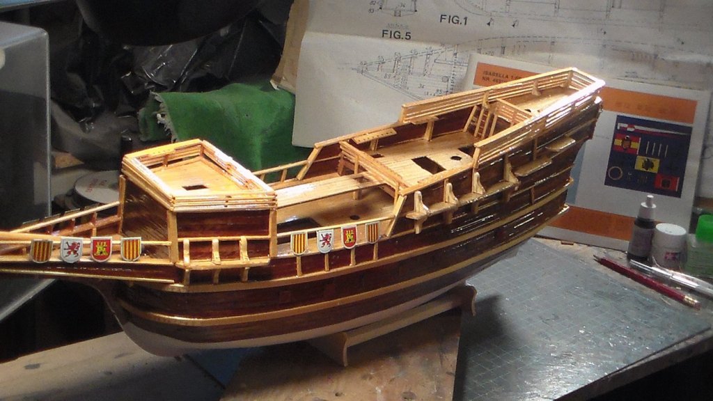 este es el galeon original en construccion por un modelrta nordico