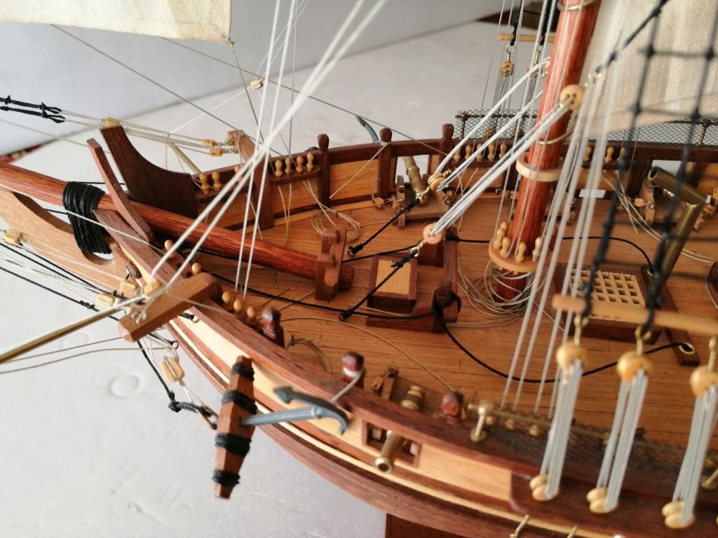 Re: ENTERPRISE DE CONSTRUCTO 1:51