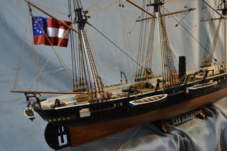 Re: CSS ALABAMA kit de Mamoli esc. 1:120