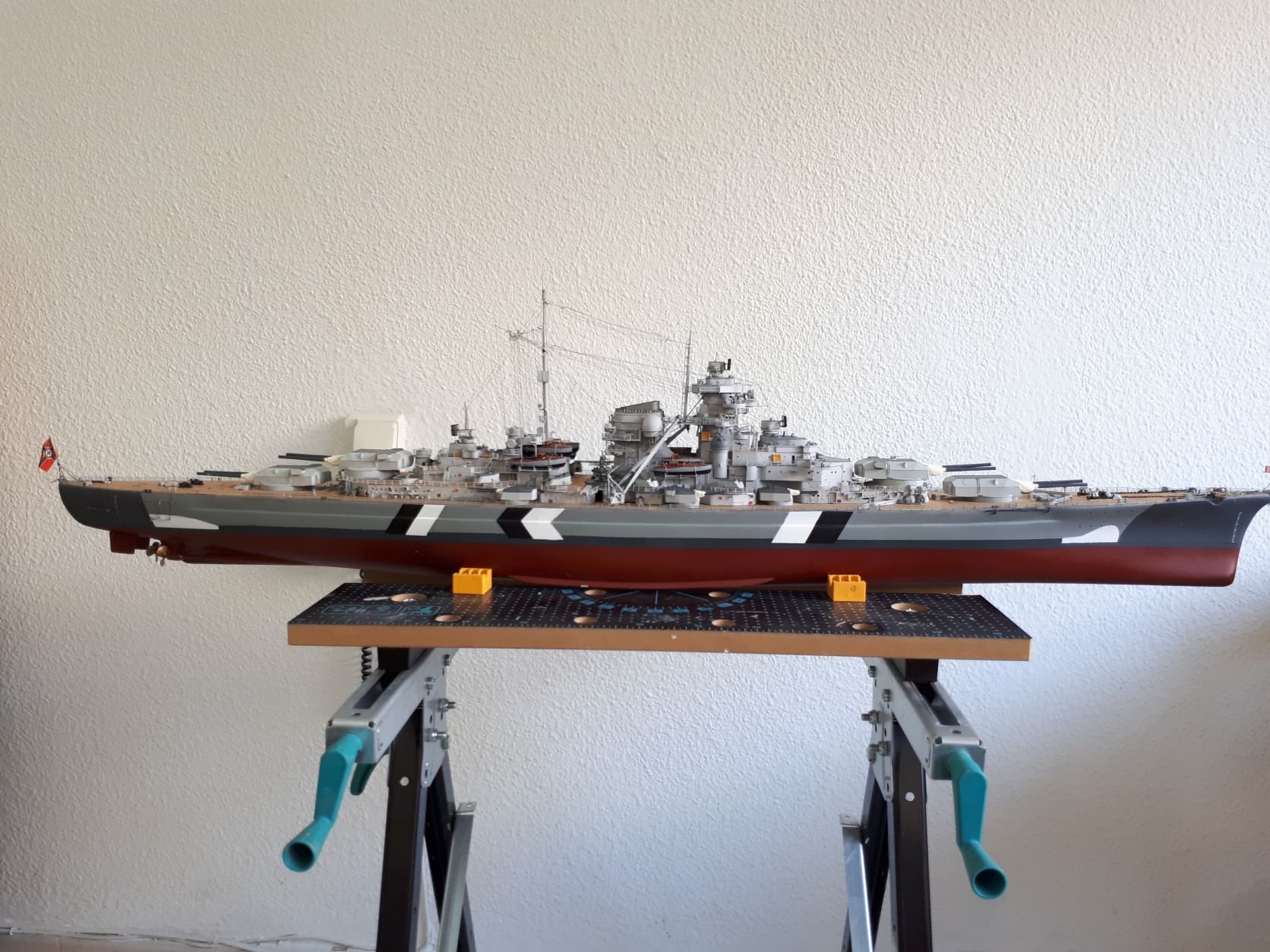 Re: Bismarck 1/200 de Hachette-Amati-Salvat