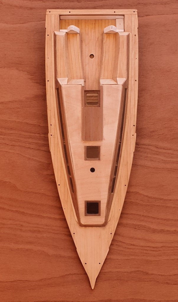 Re: Velero moderno 9m, escala 1/15 de newmodelships