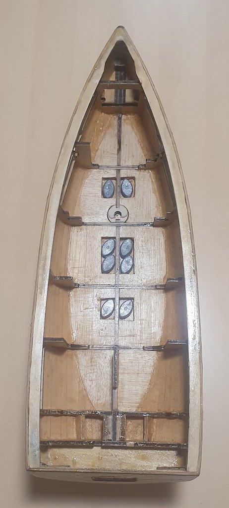 Re: Velero moderno 9m, escala 1/15 de newmodelships
