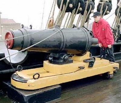 replica carronada naval.JPG