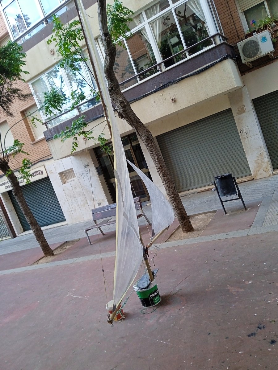 Re: Una ayuda con la vela latina