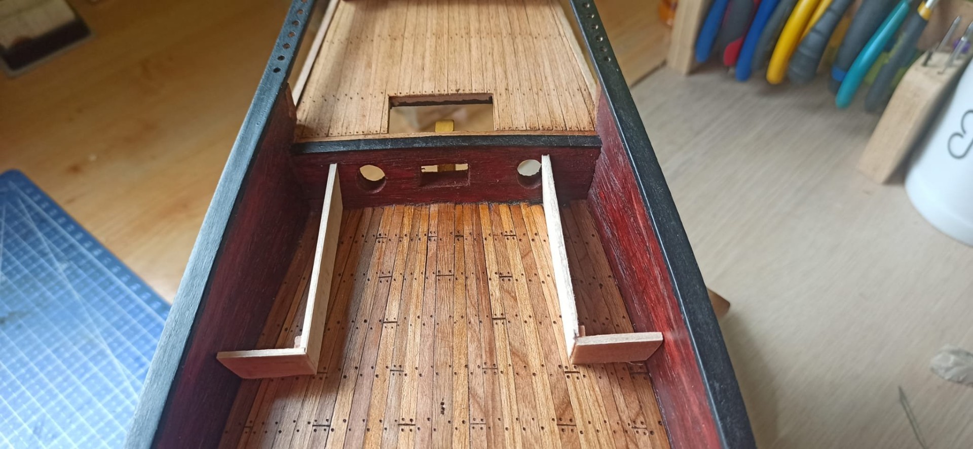 Los armarios laterales, en estos me he dado un capricho, he hecho las puertas movibles, una frikada mia, jejejeje...