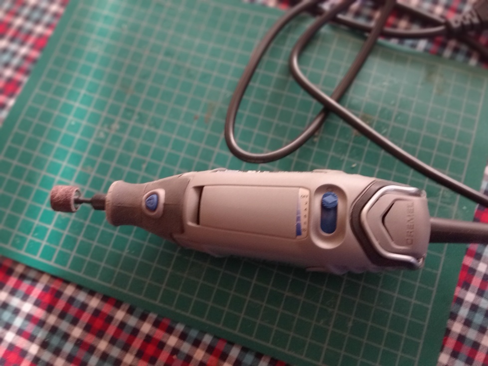 M05 DREMEL.jpg