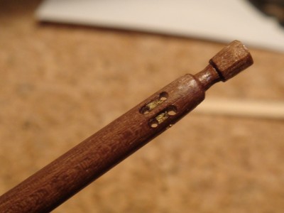 pintado de las roldanas con rotulador dorado