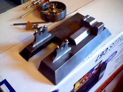 BASE PELA ANTS DE LA SOLDADURA DE LAS PARTES Y LA PINTURA, FALTAN HACER LAS PERFORACIONES PARA LA BARANDILLA Y COLOCAR LOS TORNILLOS PRISIONEROS PARA RETENER EL CONJUNTO DEL PISTON Y LA CORREDERA.