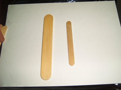estoy utilizando estas tablillas, la mas ancha y larga para los manparos y corta para forrar las puertas.