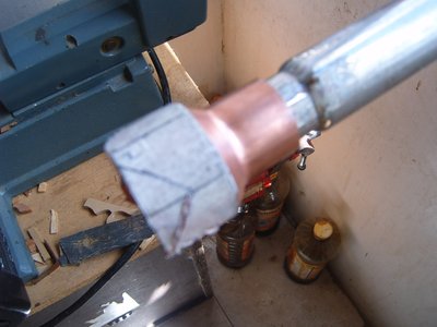 los tubos los lleve un momento a un taller donde reparan mangueras y tuberias a presion, y con prensa me redujeron un poco la boca para que entrara la reduccion...