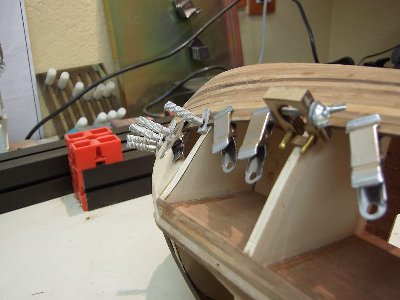 Tornillos y pinza.JPG
